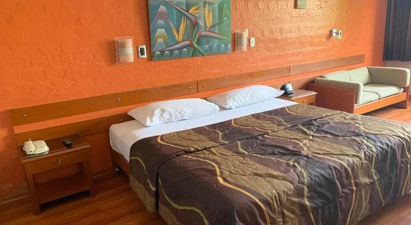 Holiday Suites