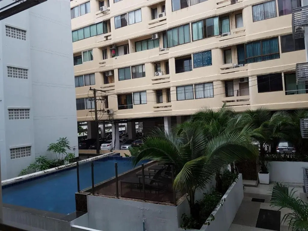 Laguna Bay Beach Condo