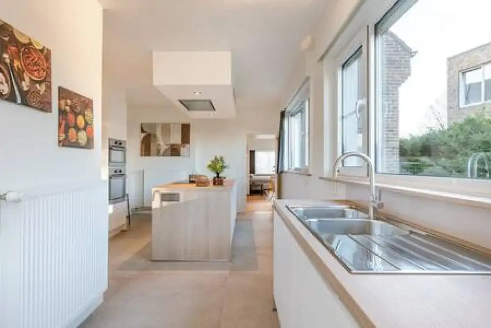 Spacious House With Garden for Family and Friends