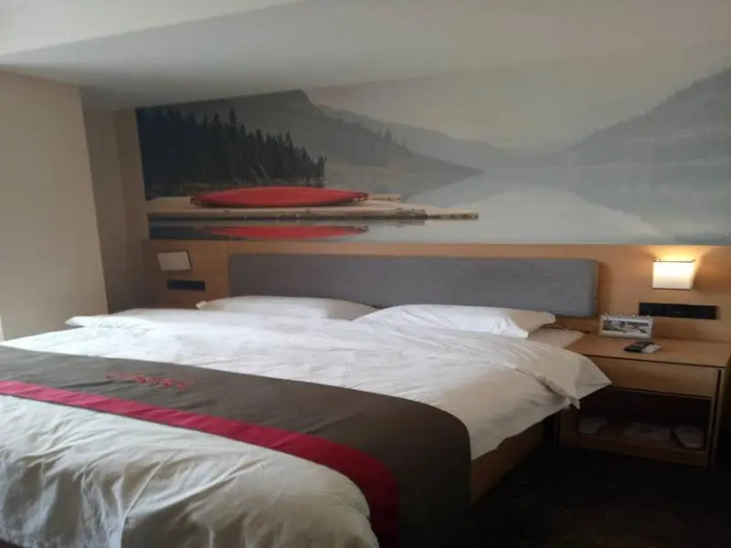 Thank Inn Hotel Xizang Rikaze Jilong County Jilong Kou'an