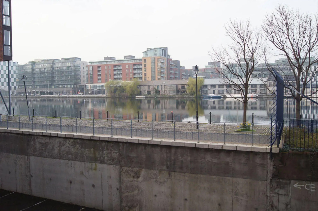 Waterside Holiday Apartments