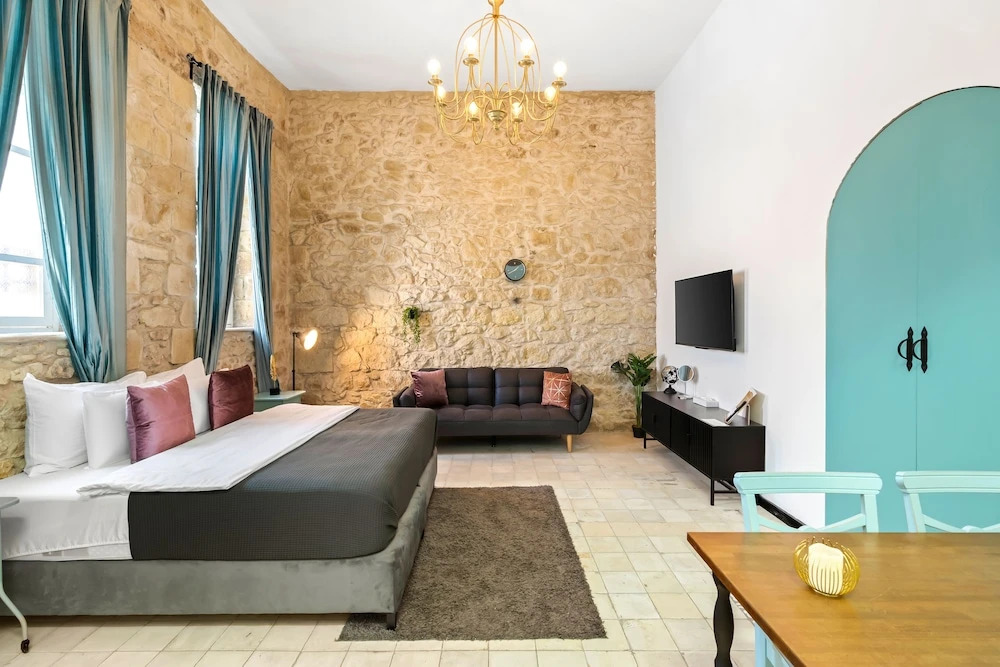 Helios Boutique by La Finca Hotels - עיצוב מהמם , מטבחון בכל חדר וחניה חינם בקרבה לשדרת אוכל ומסעדות!