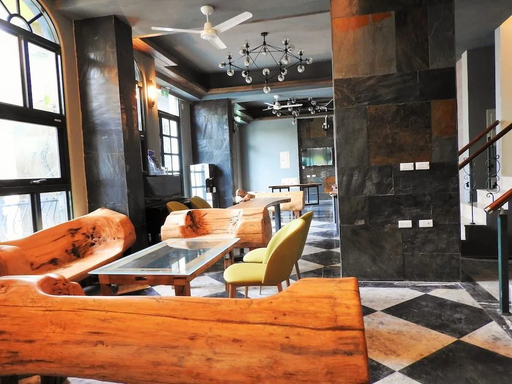 Blue Owl-Hualien No 2396-2397-2398-2399