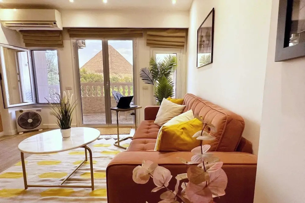 Xuru Stays I Spellbinding 2 BDR Apt. At The Giza Pyramid's Doorstep