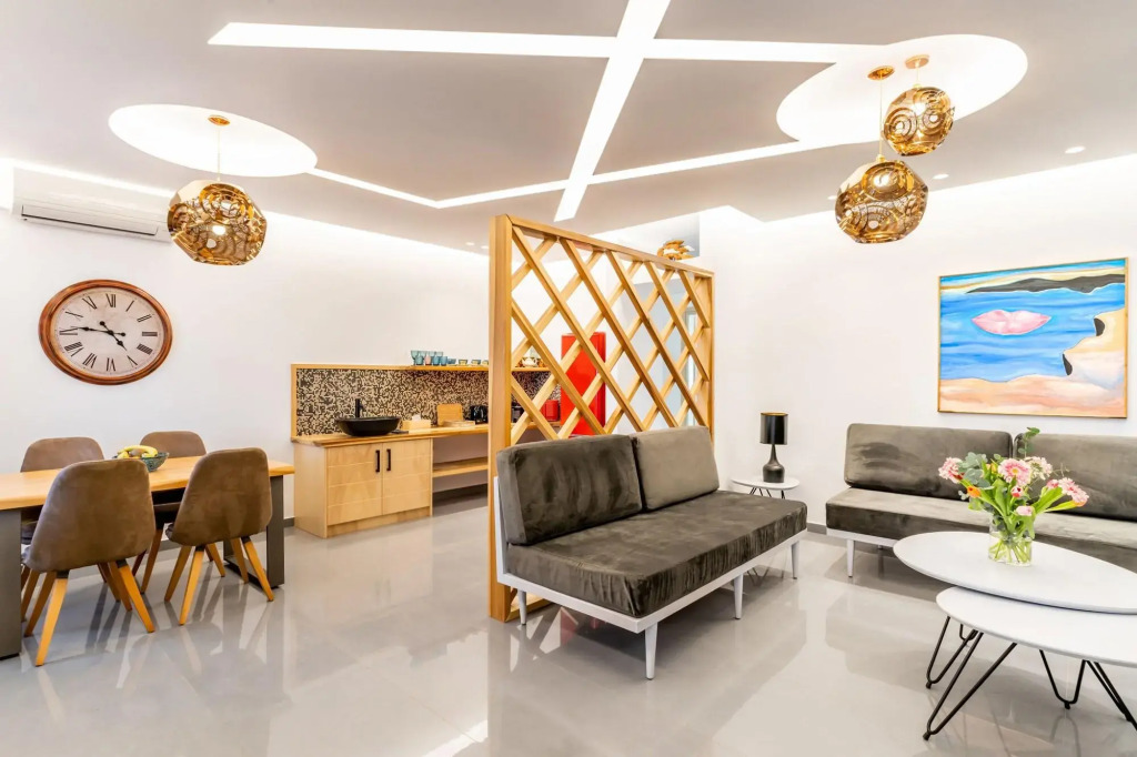 Marvarit Suites