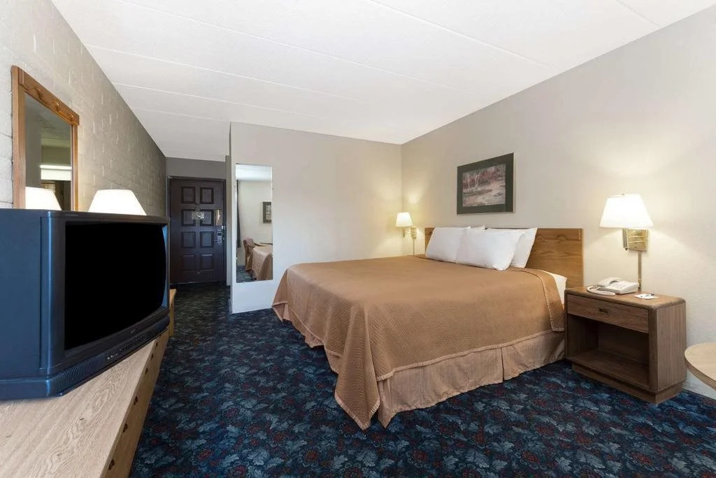 Travelodge Dayton Airport