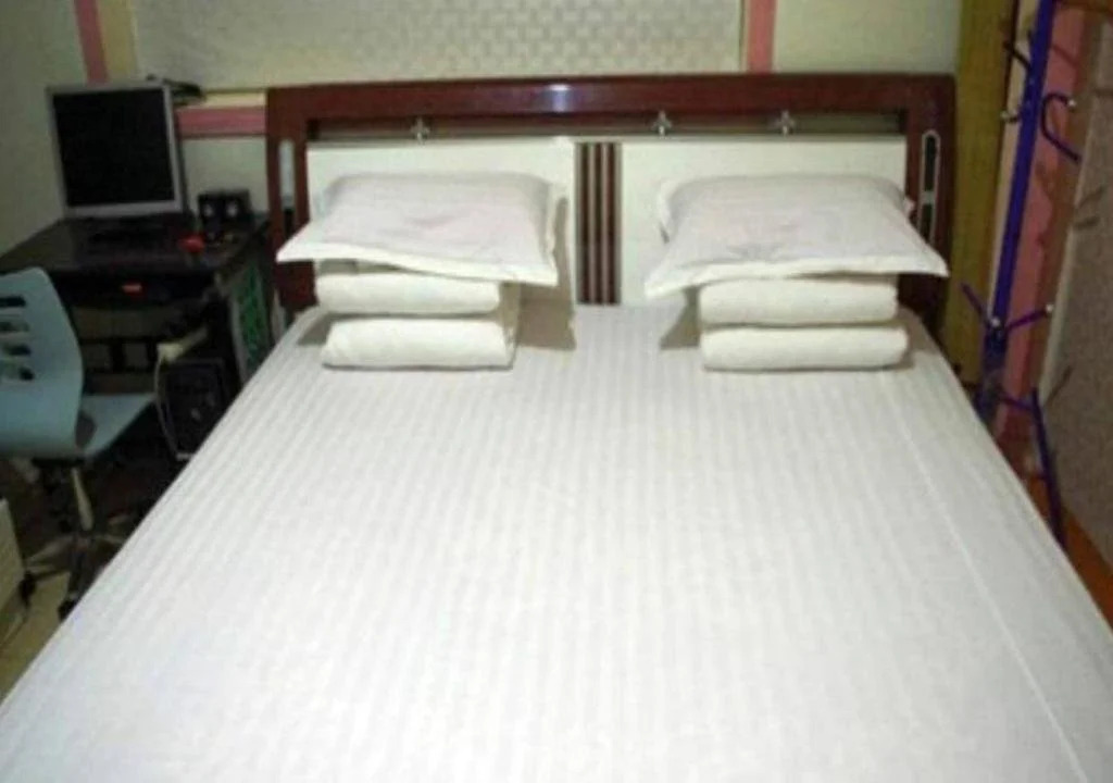 N9 Express Inn