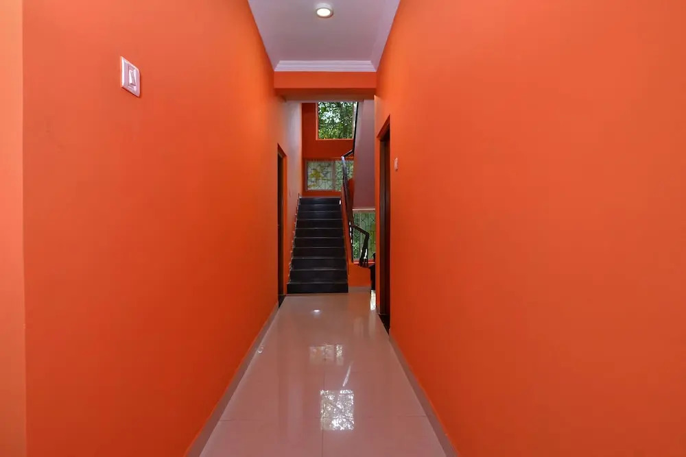 OYO 19773 Home La Grande Residencia
