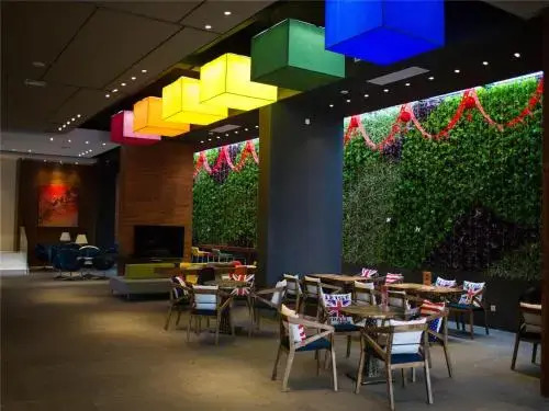 Amigo Hotel