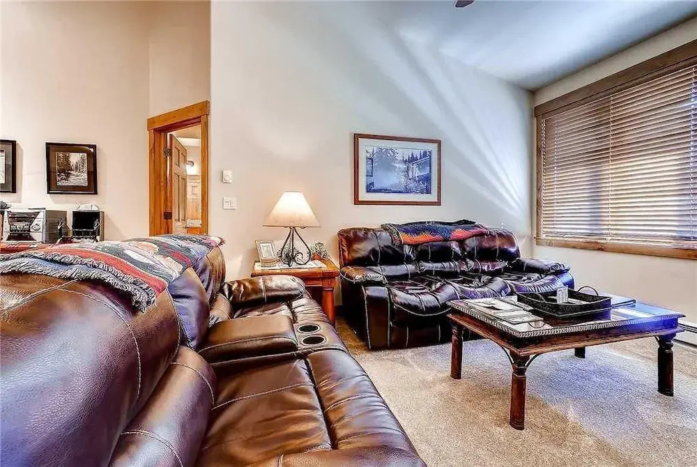 3301 Champagne Lodge, Trappeur's Crossing Apartment 2