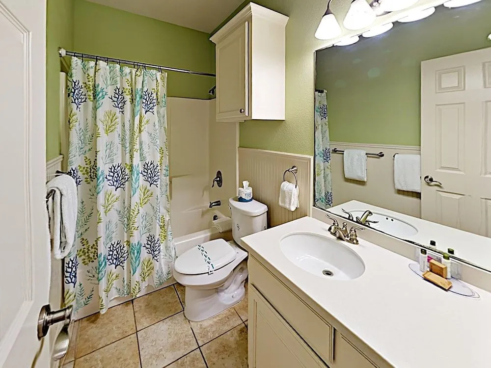 Spinnaker House - Four Bedroom Home