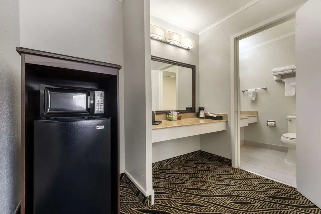 Best Western Red Carpet Inn