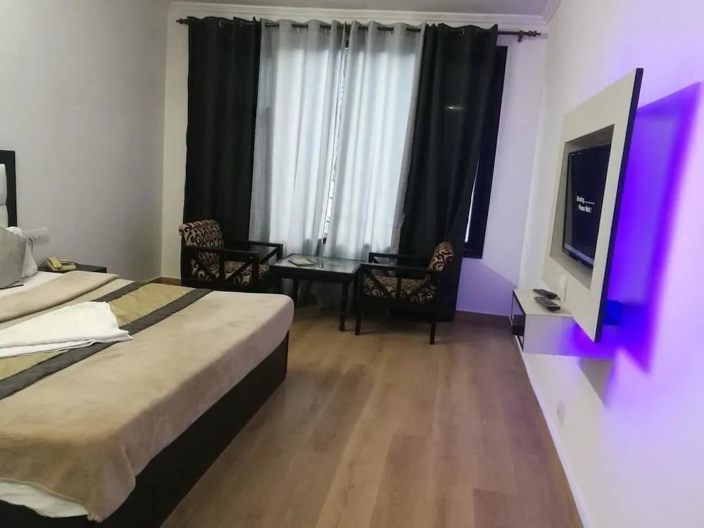OYO 22664 Hotel Whispering River