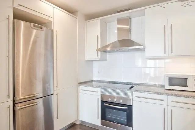 Wonderful Apartment - Free Parking - Cabo Ruivo 34636al