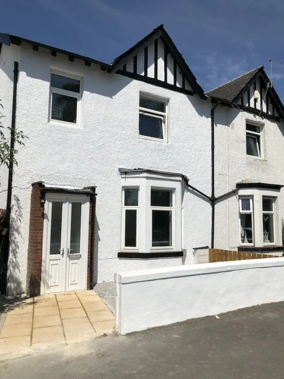 Glasgow Airport Holiday Home