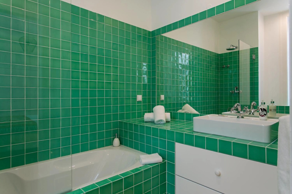 JOIVY Gorgeous 3BR home w/balcony nearby Time Out Market