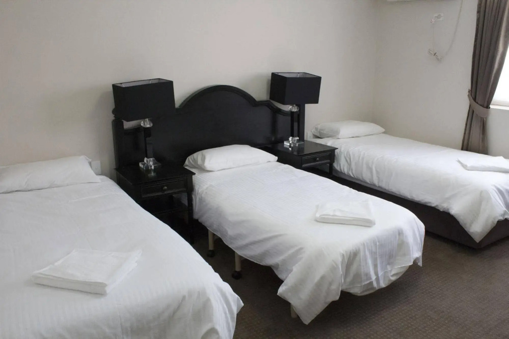 Wallacia Hotel