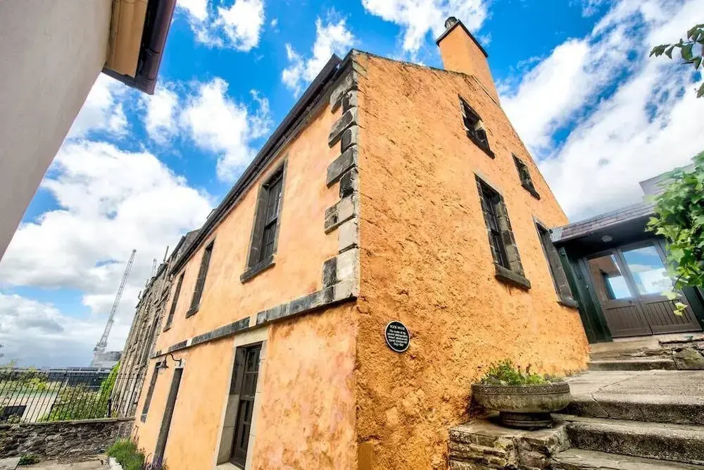 Rockhouse: Historic Gem - Photographer's Studio