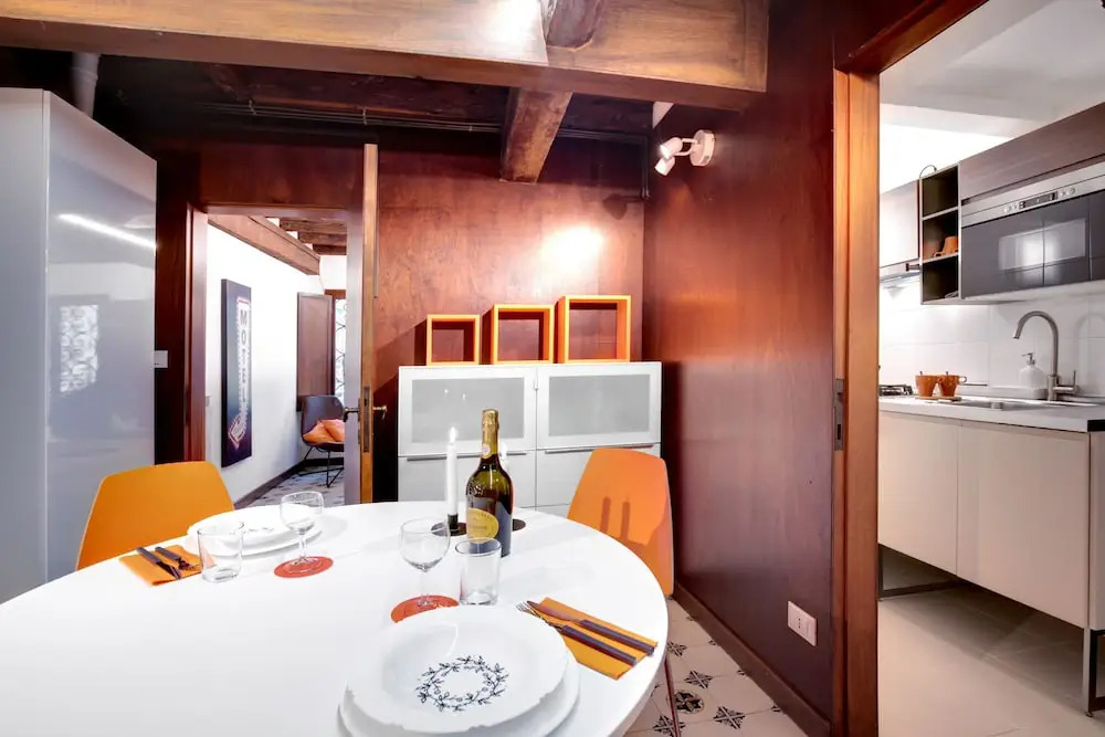 Venice Apartment overlooking Grand Canal