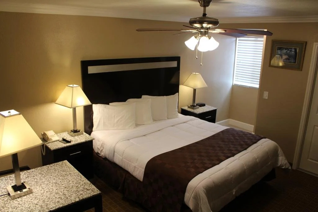 Sea Air Inn & Suites - Downtown - Restaurant Row