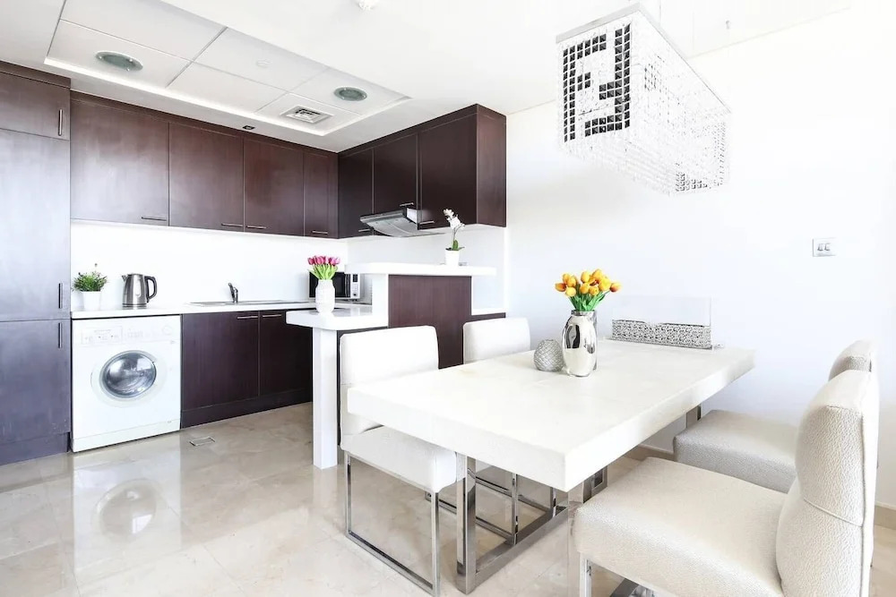 Stylish and Light Studio in Difc!