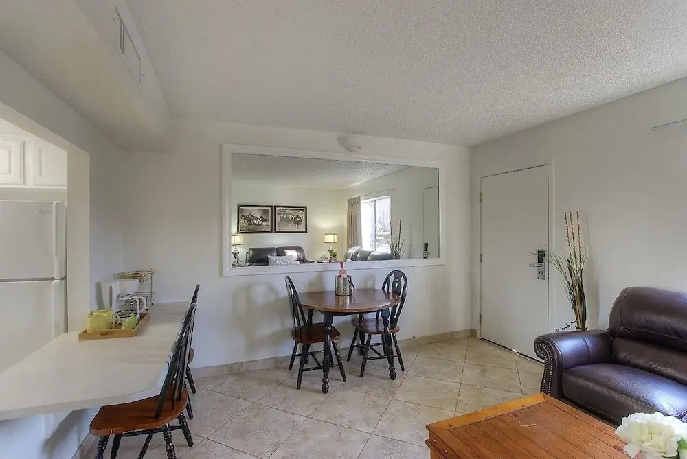 235 Fully Furnished 1BR Suite-Outdoor Pool! by RedAwning