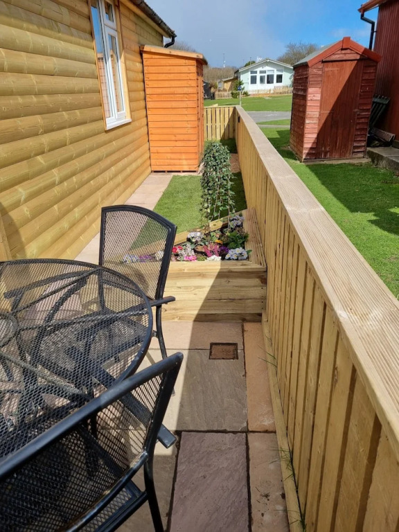 Pet friendly sleeps 6 Chalet Bridlington free elec