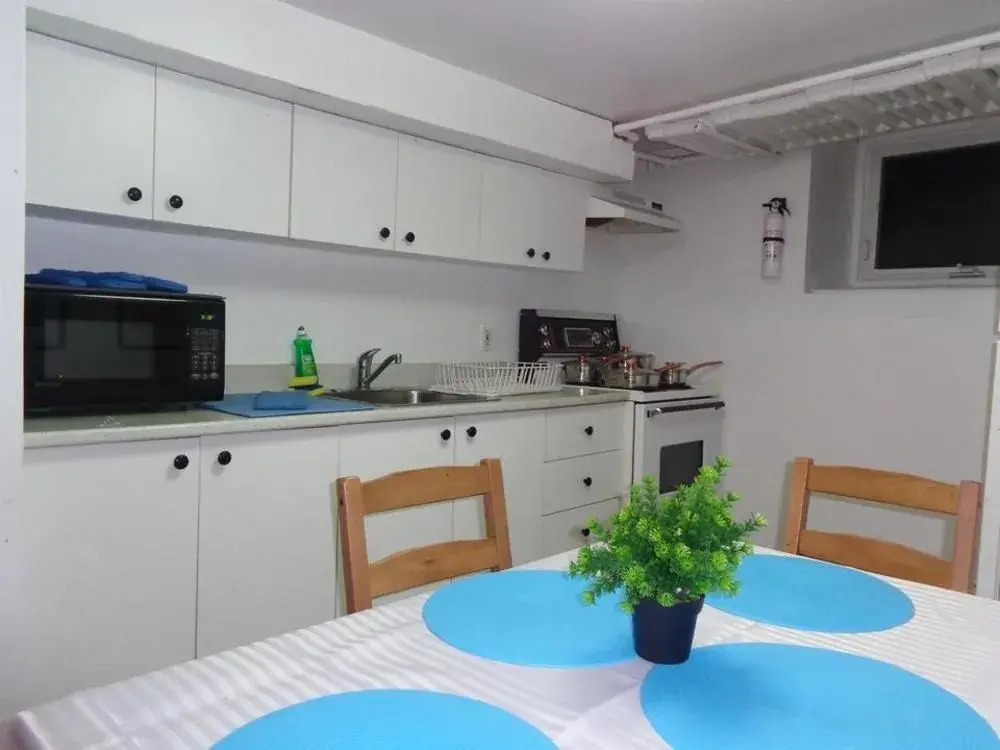 Adib Apartments - 362 Friel St