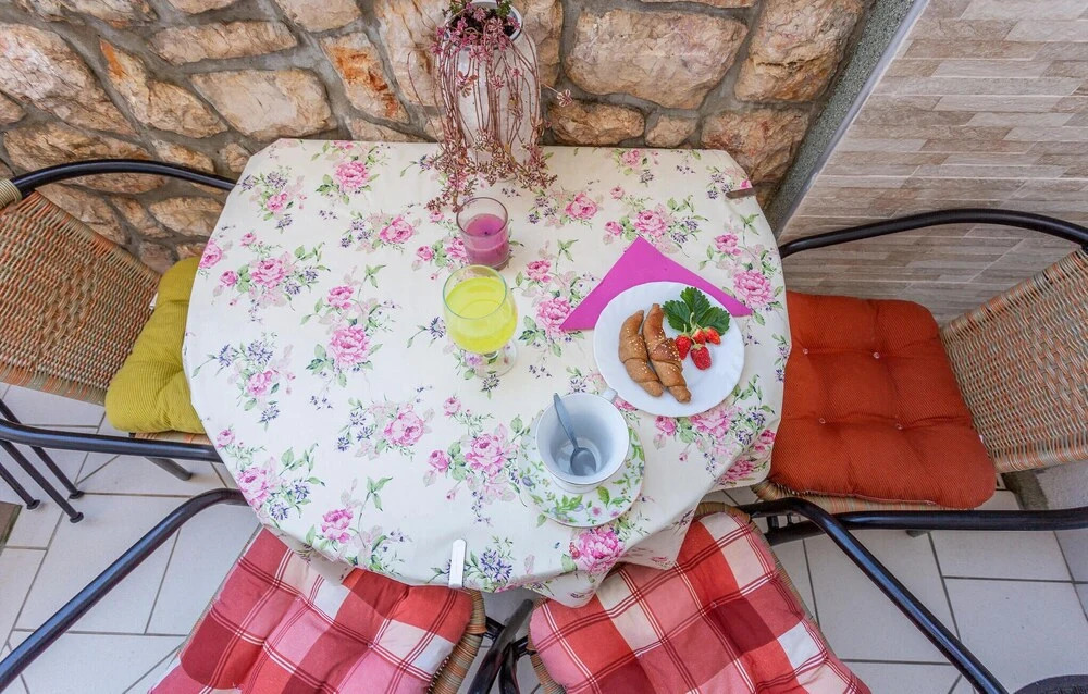 Amazing Home in Silo With Wifi and 1 Bedrooms