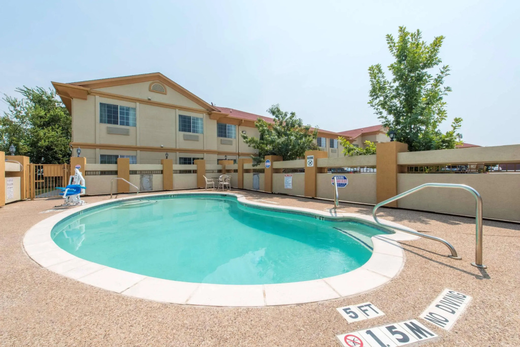 SureStay Plus by Best Western Fort Worth Benbrook
