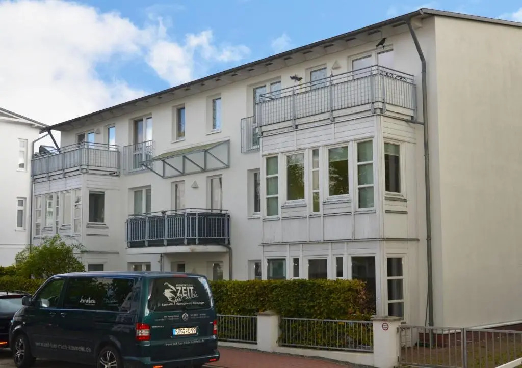 Haus "Concordia" in Binz - WG11 "Liuba" mit Terrasse strandnah