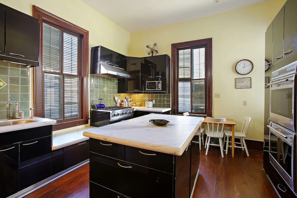 1886 Victorian 4 Bedroom Home by Redawning