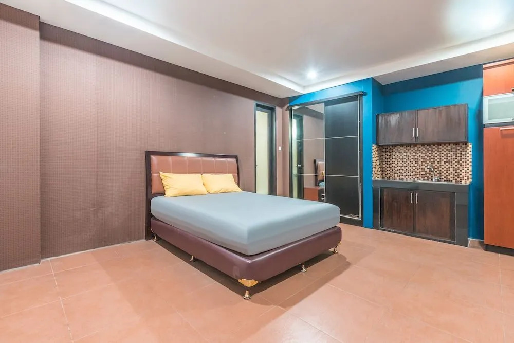 OYO Life 1437 W Residence