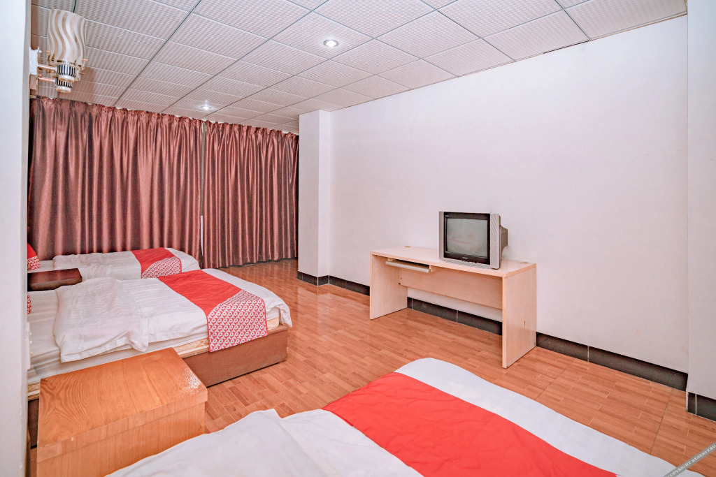 OYO Zhongshan Dali Hotel (Xingzhong Plaza)