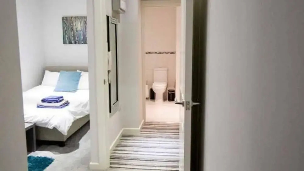 Stayzo Modern Studio Apartment 1 in Bradford City