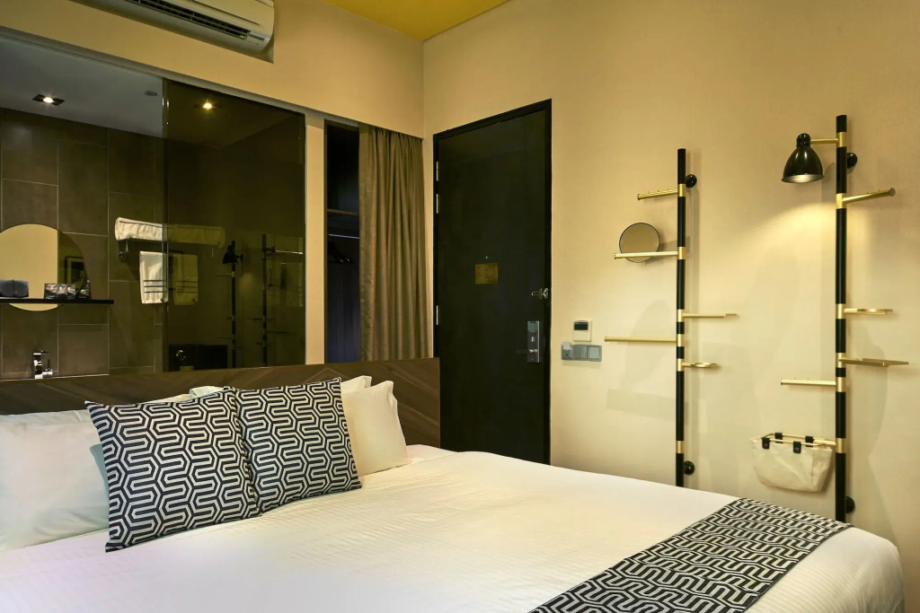 Hotel Yan