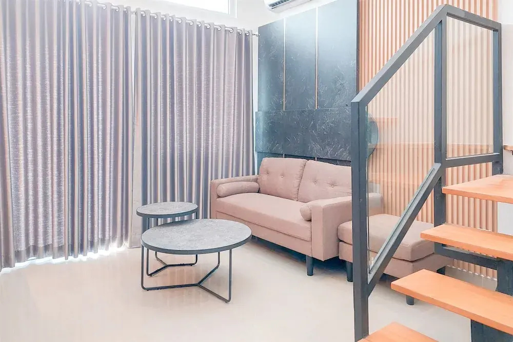 Spacious and Comfort Studio Loft at Kingland Avenue Apartment