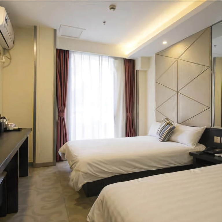 Fast 109 Hotel Chain Shanghai Baoshan Road Metro Station