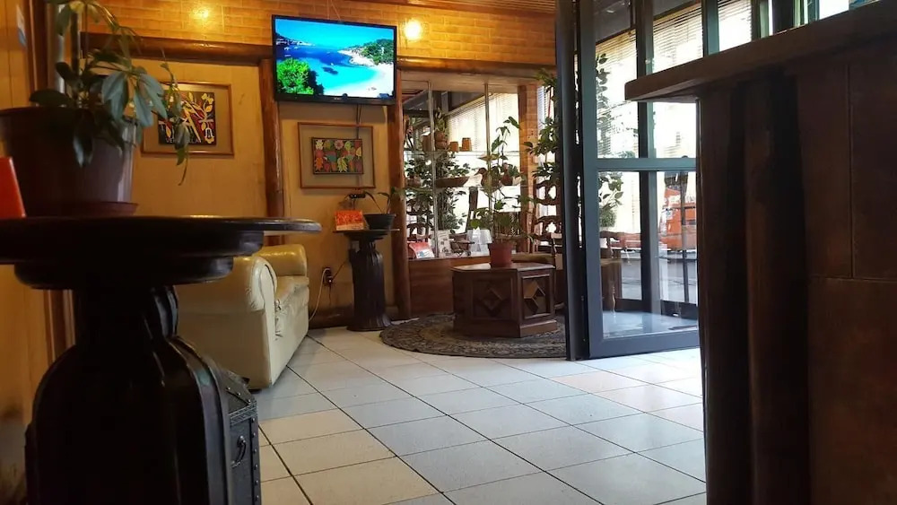 Hotel Railef