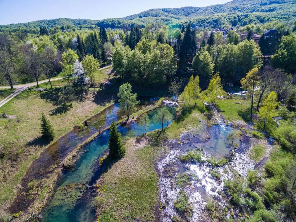 Plitvice Falls Cottage - Luxury rooms & Dinner
