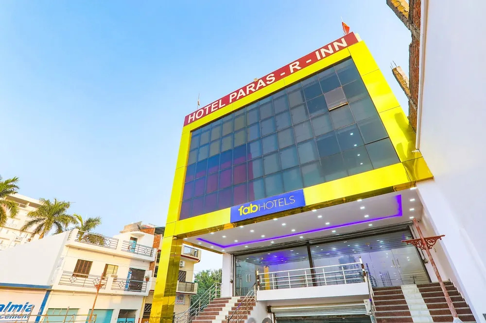 Hotel O Paras