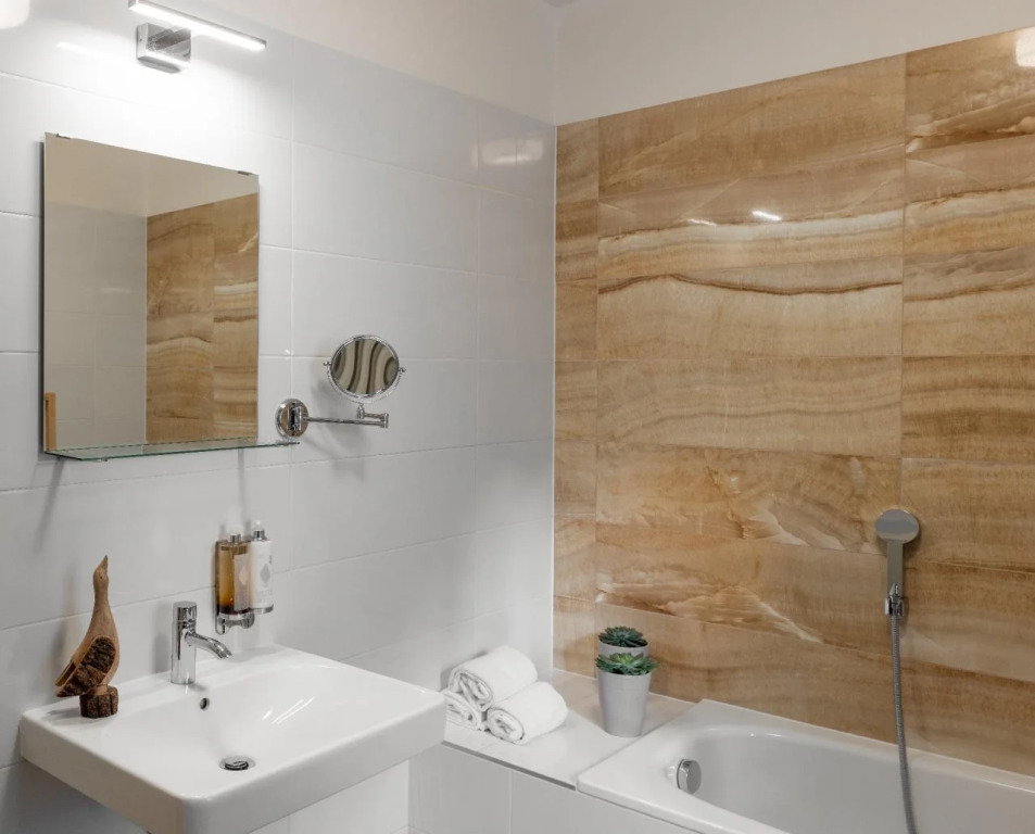 4 Trees Apartments by Adrez