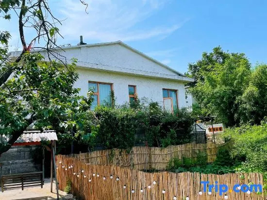 Fanxuan Homestay (Qingdao Lushan Scenic Area)