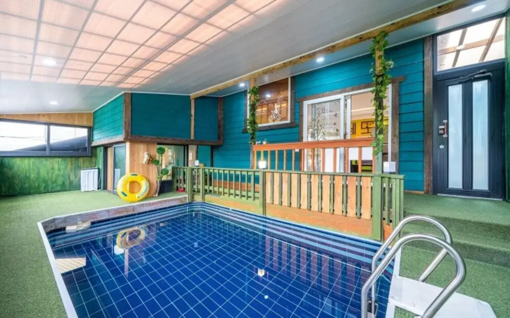 Hoengseong Fedora Pension