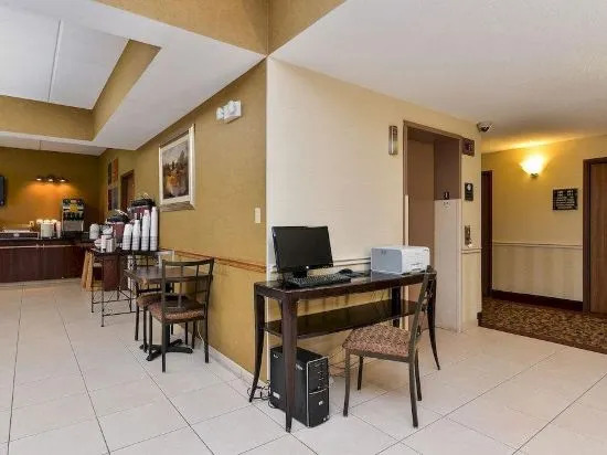 Comfort Inn Grove City