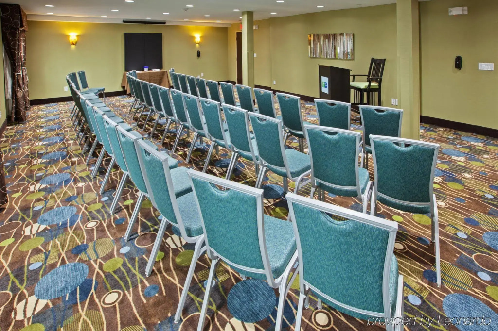 Holiday Inn Express - Bowling Green by IHG