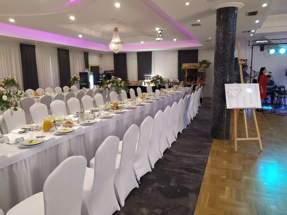 Hotel Atena