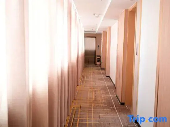 MEGA Hotel