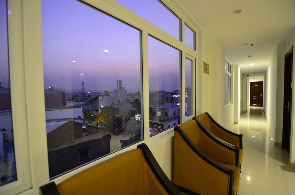 Orange Hotel