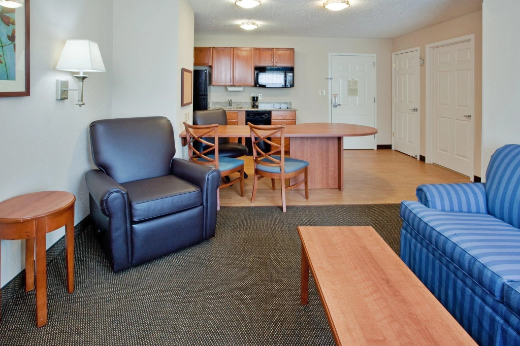 Candlewood Suites Colonial Heights - Fort Lee by IHG